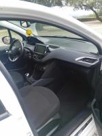 peugeot-208-1-2-vti-2017-gasolina-1199cc