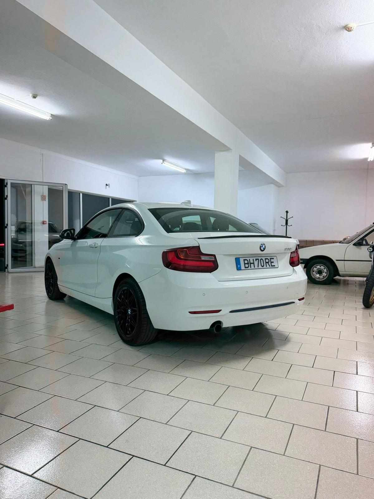 bmw-serie-2-220i-2014-gasolina-1997cc
