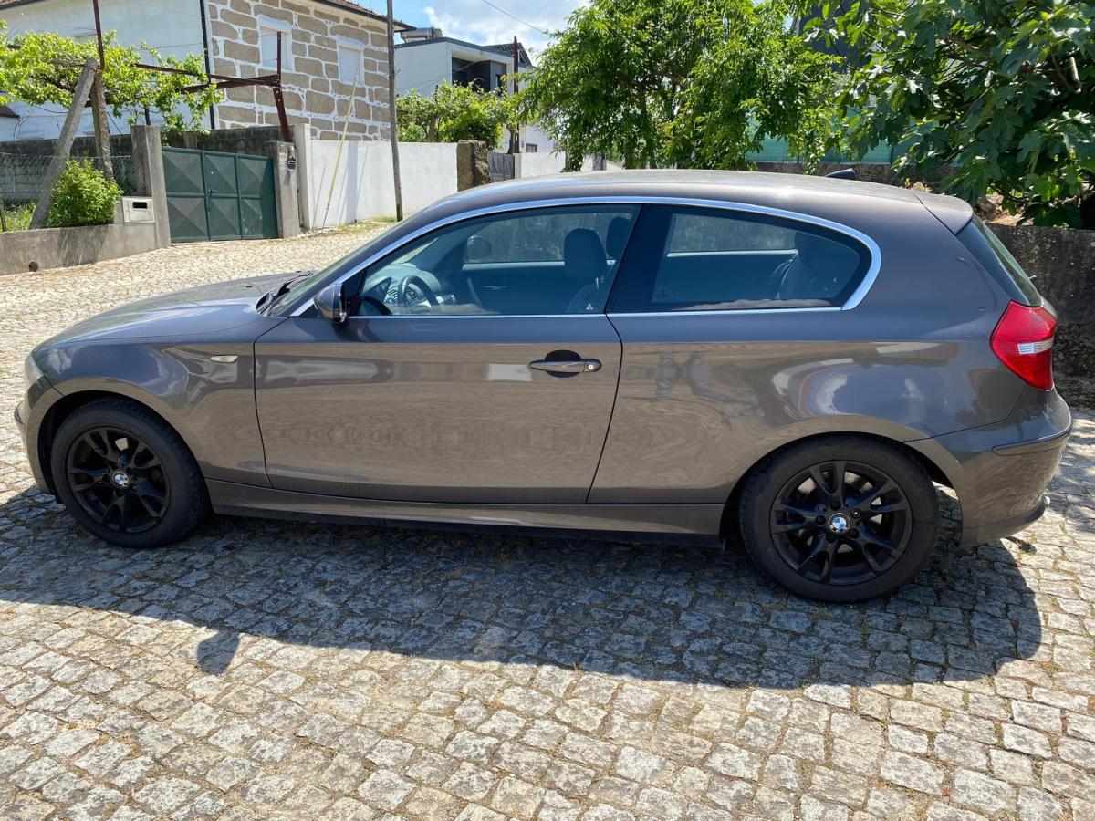 bmw-serie-1-118d-2009-diesel-1995cc