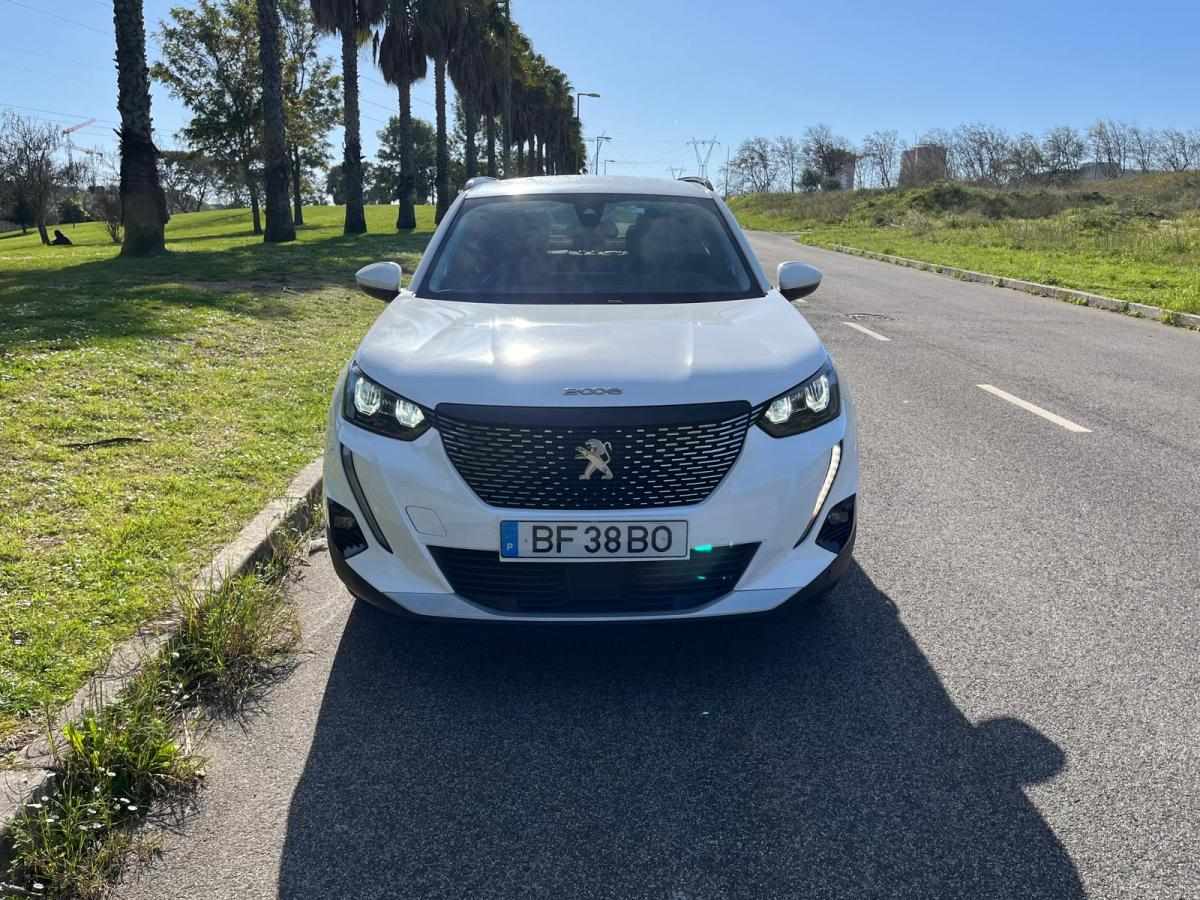 peugeot-2008-1-2-puretech-2020-gasolina-1199cc