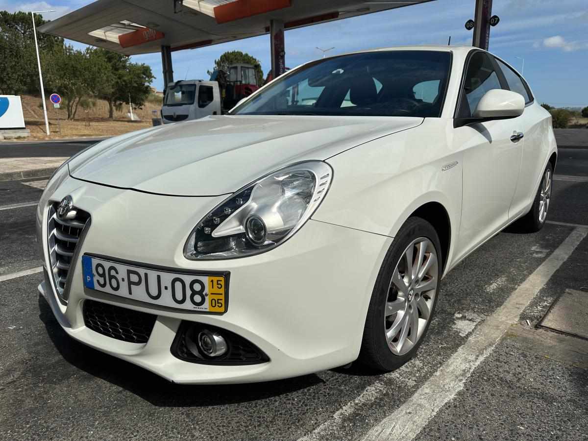 alfa-romeo-giulietta-1-6-jtdm-16v-2015-diesel-1598cc