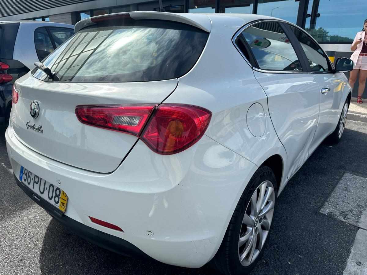 alfa-romeo-giulietta-1-6-jtdm-16v-2015-diesel-1598cc