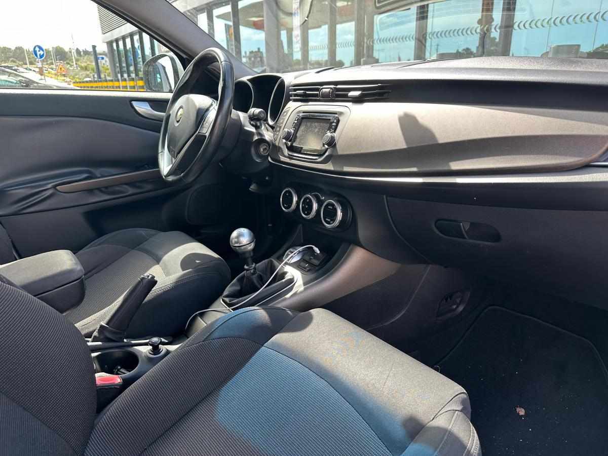 alfa-romeo-giulietta-1-6-jtdm-16v-2015-diesel-1598cc
