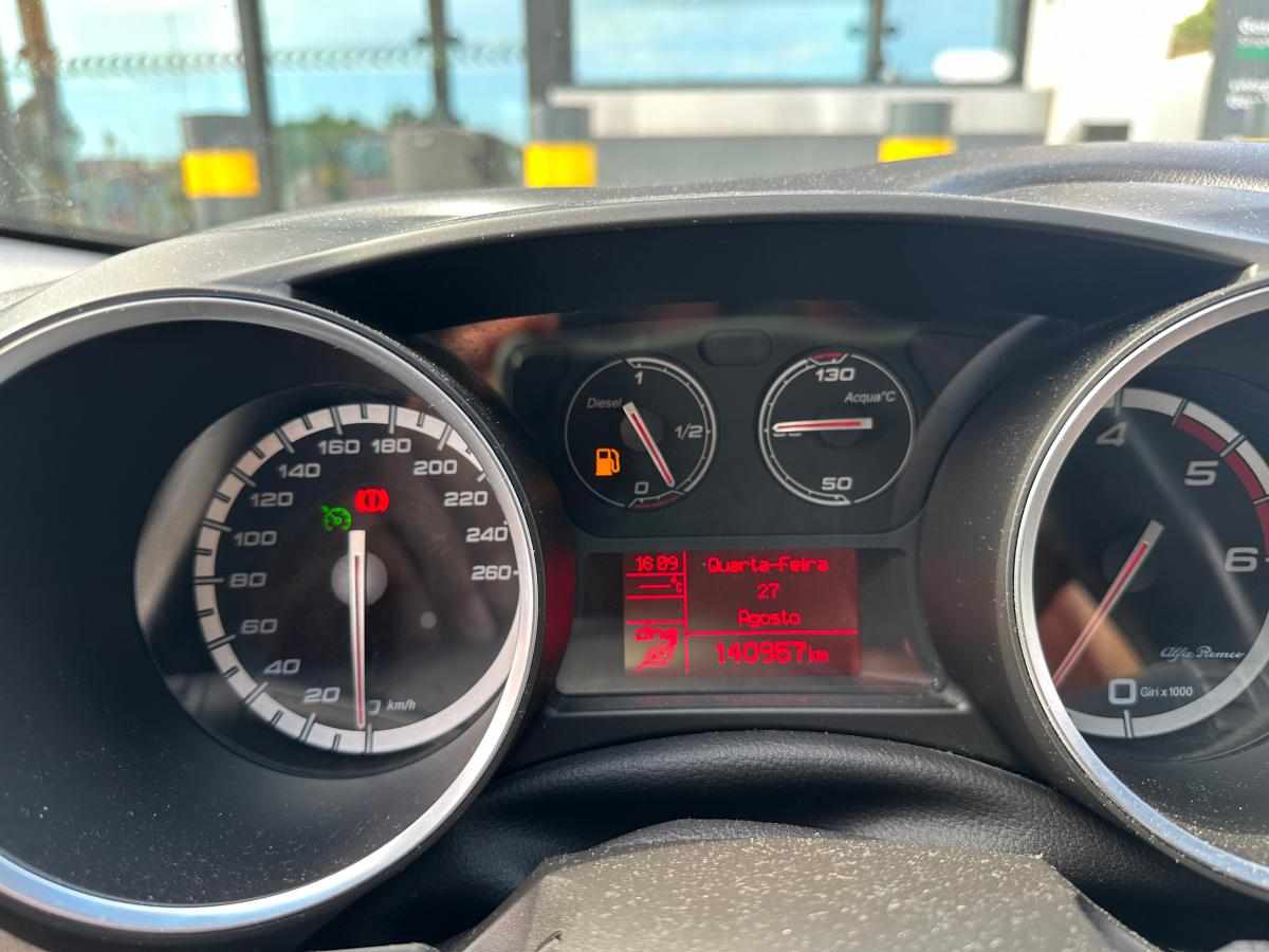 alfa-romeo-giulietta-1-6-jtdm-16v-2015-diesel-1598cc