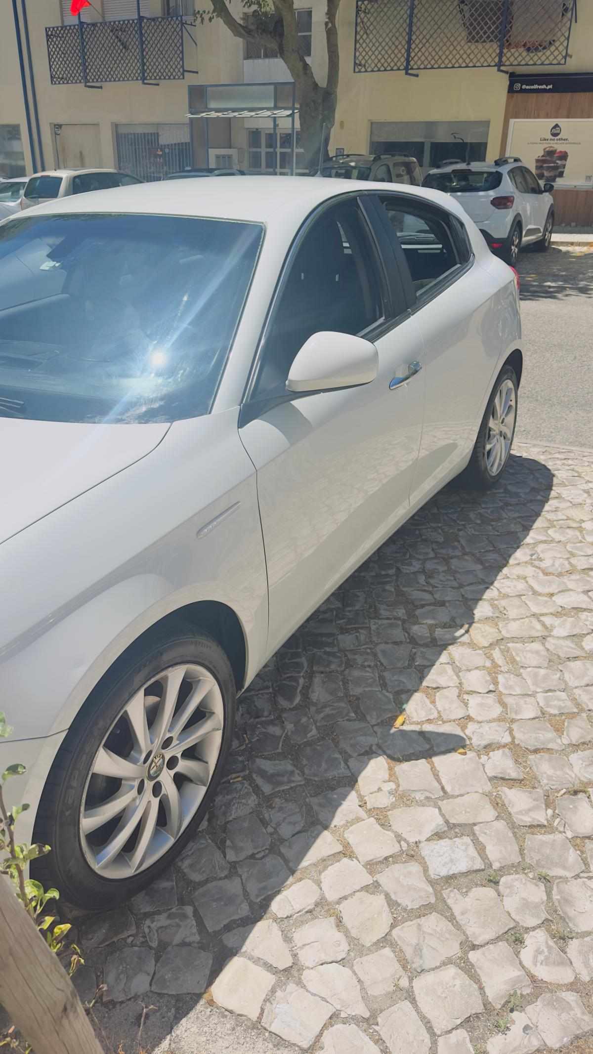 alfa-romeo-giulietta-1-6-jtdm-16v-2015-diesel-1598cc