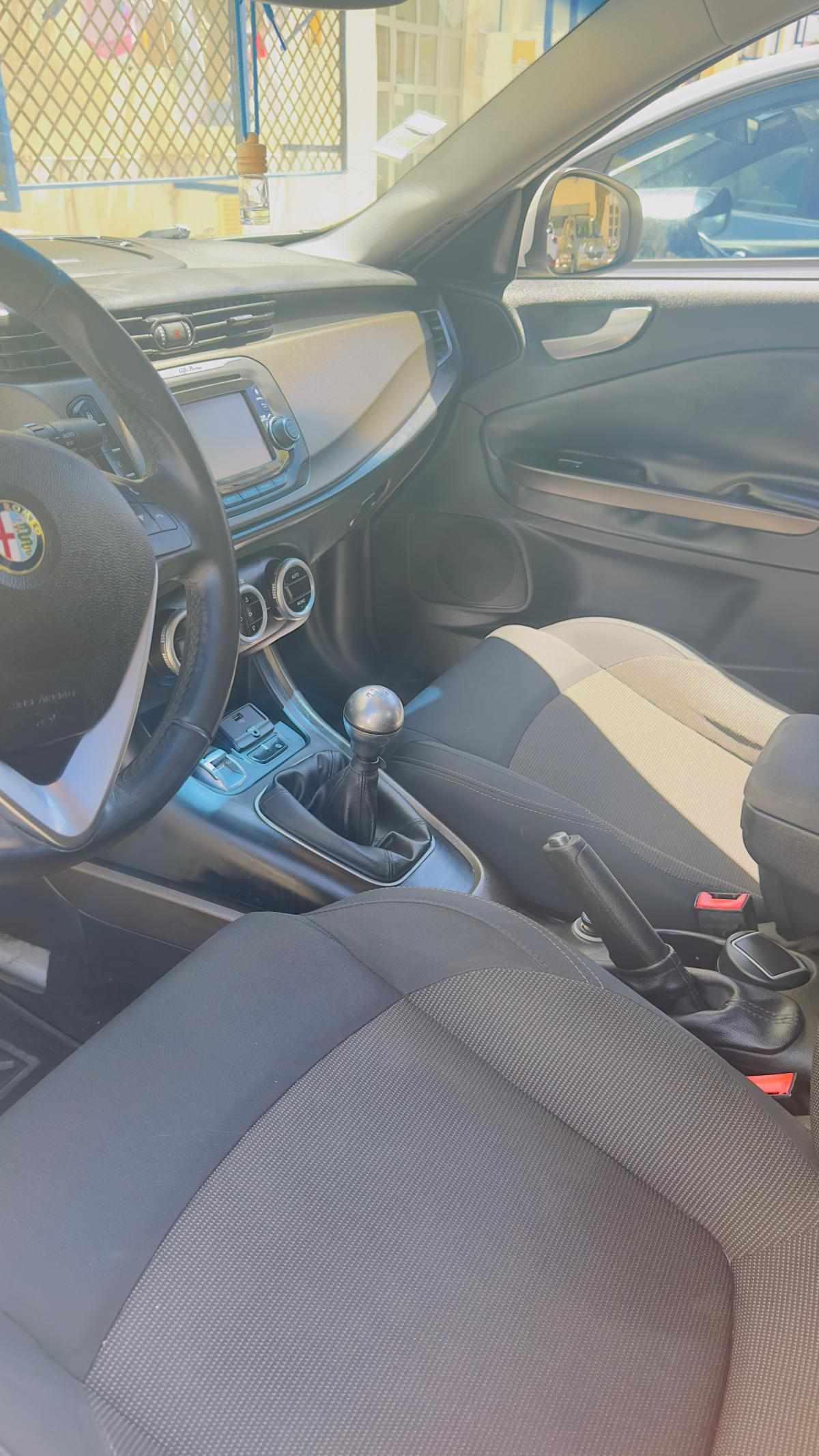 alfa-romeo-giulietta-1-6-jtdm-16v-2015-diesel-1598cc