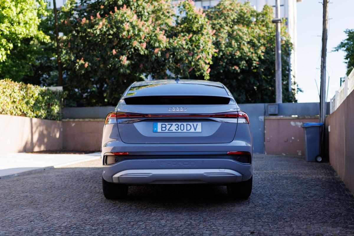 audi-q4-e-tron-40-e-tron-2022-eletrico