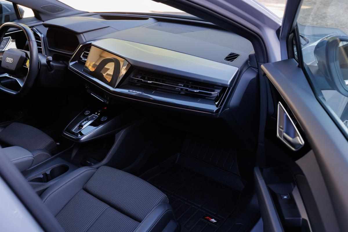 audi-q4-e-tron-40-e-tron-2022-eletrico