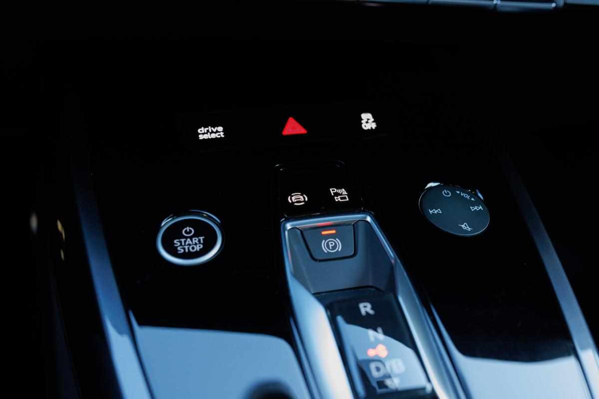 audi-q4-e-tron-40-e-tron-2022-eletrico