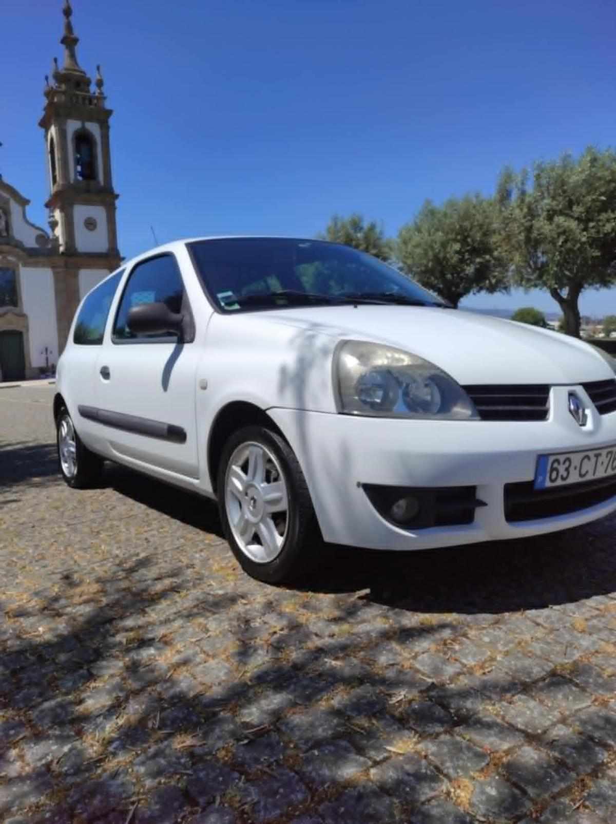renault-clio-1-5-68cv-2007-diesel-1461cc