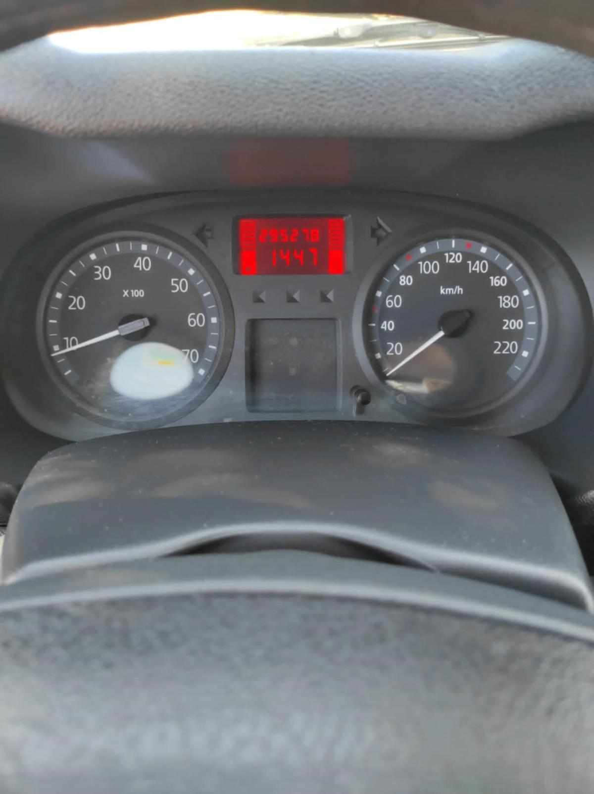 renault-clio-1-5-68cv-2007-diesel-1461cc