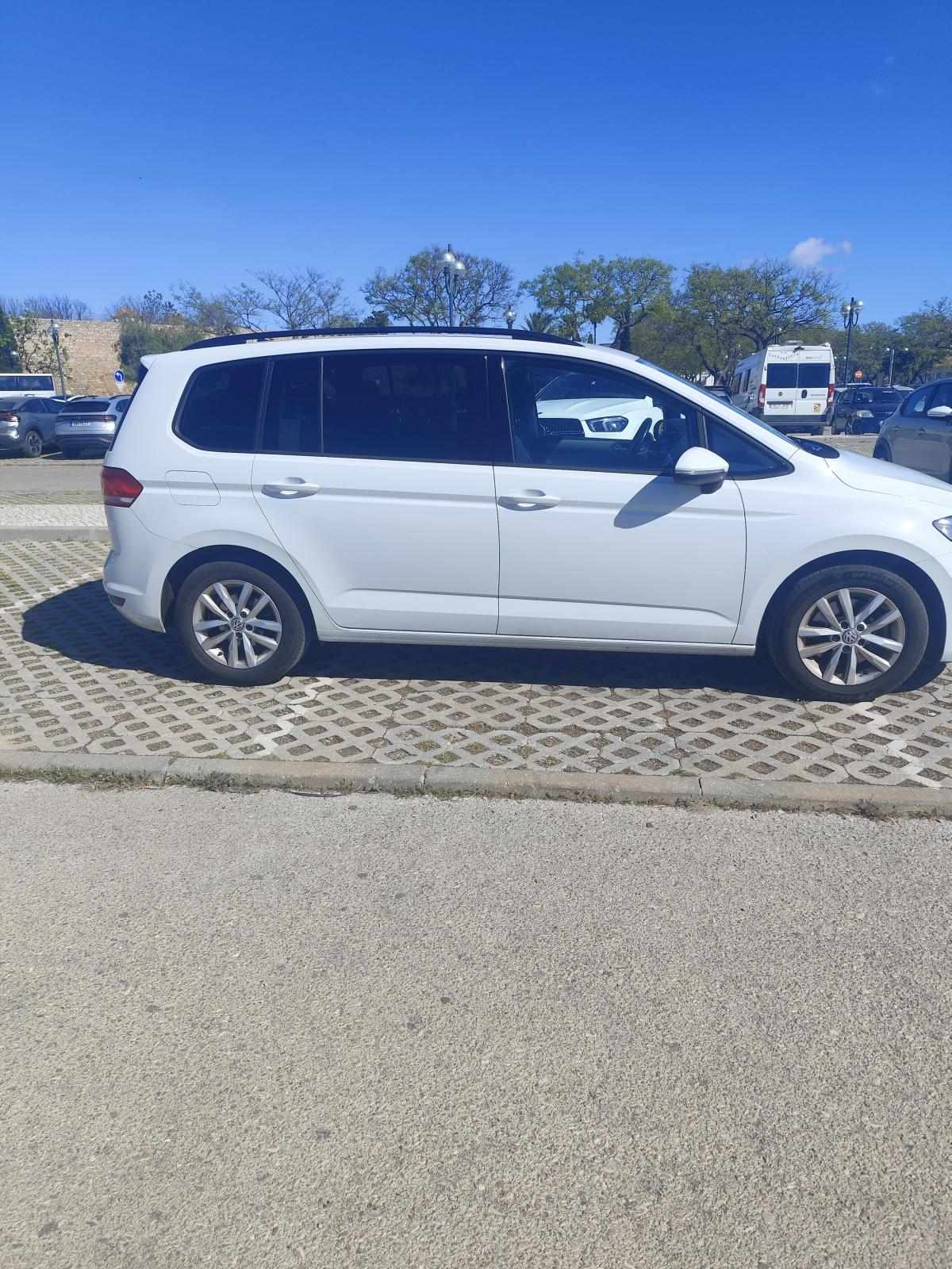 volkswagen-touran-1-6-tdi-bluemotion-2019-diesel-1598cc
