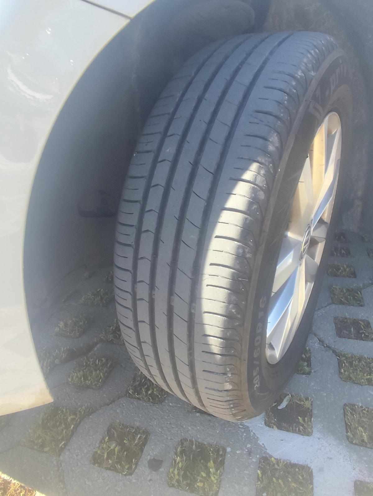 volkswagen-touran-1-6-tdi-bluemotion-2019-diesel-1598cc