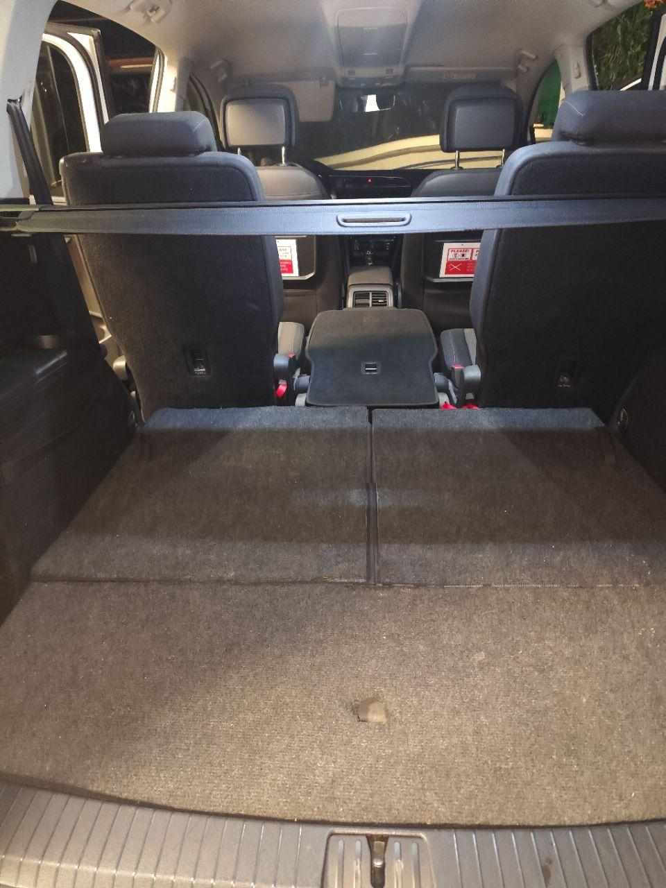 volkswagen-touran-2019-diesel-1598cc