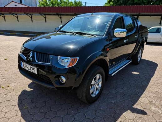 mitsubishi-l200-2-5-awd-2009-diesel-2477cc