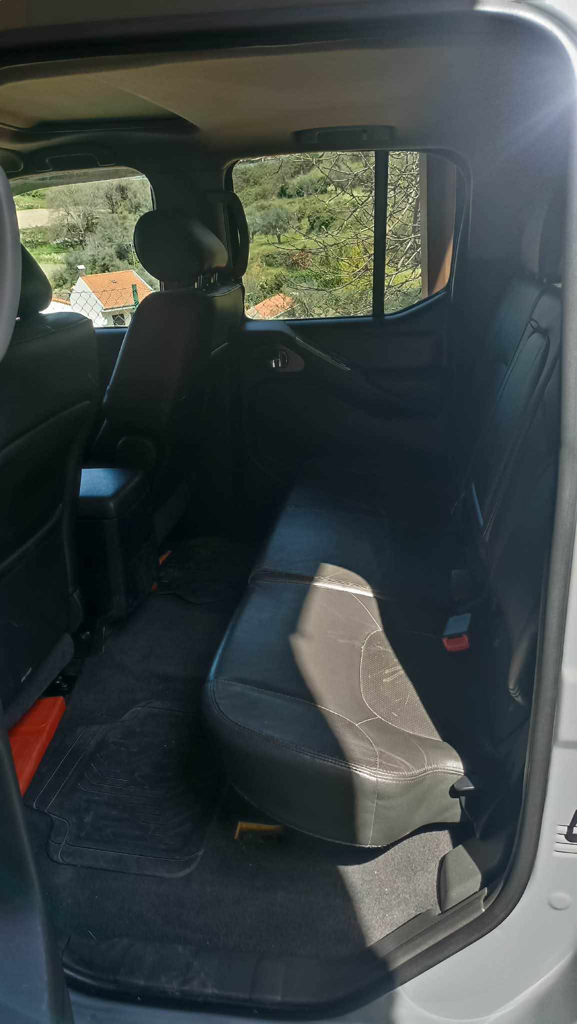 nissan-navara-2-5-dci-4x4-2005-diesel-2488cc
