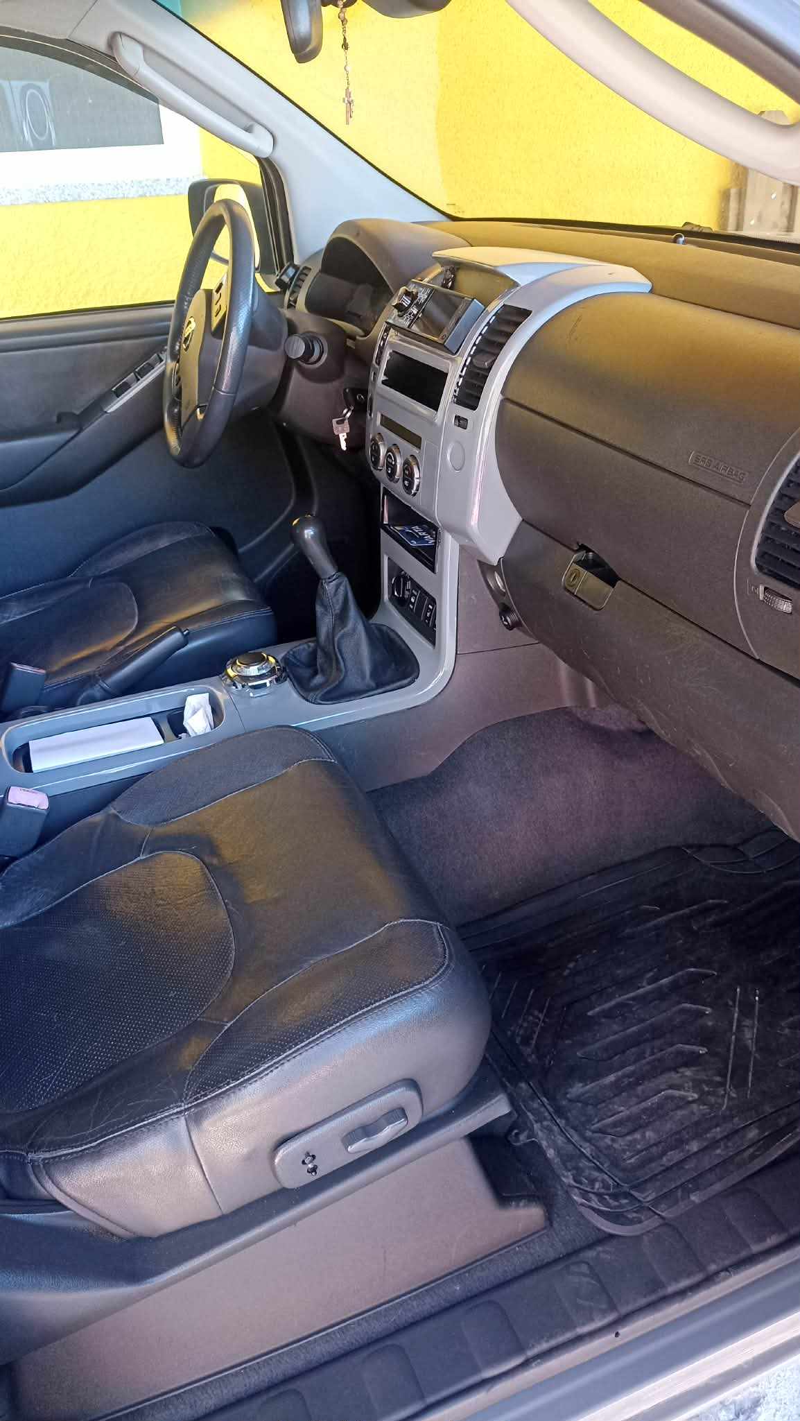 nissan-navara-2-5-dci-4x4-2005-diesel-2488cc