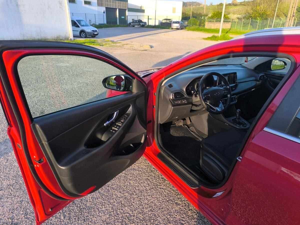 hyundai-i30-1-6-crdi-2020-diesel-1582cc