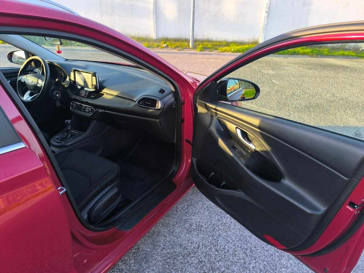 hyundai-i30-1-6-crdi-2020-diesel-1582cc
