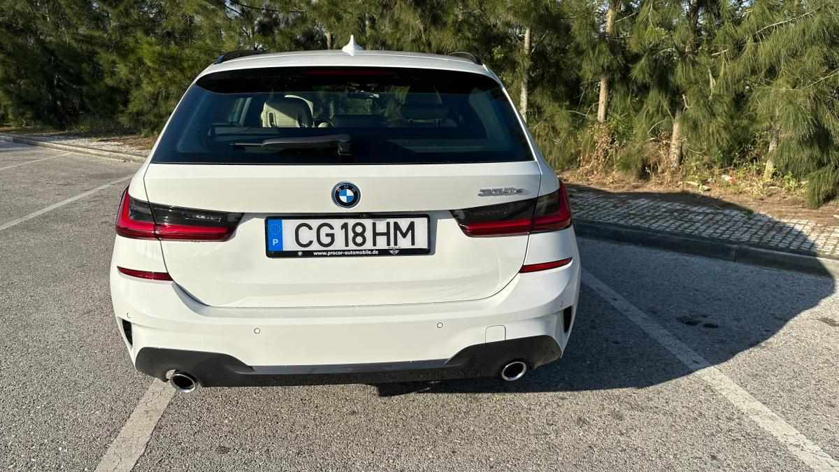 bmw-serie-3-330e-2022-hibrido-a-gasolina-1998cc