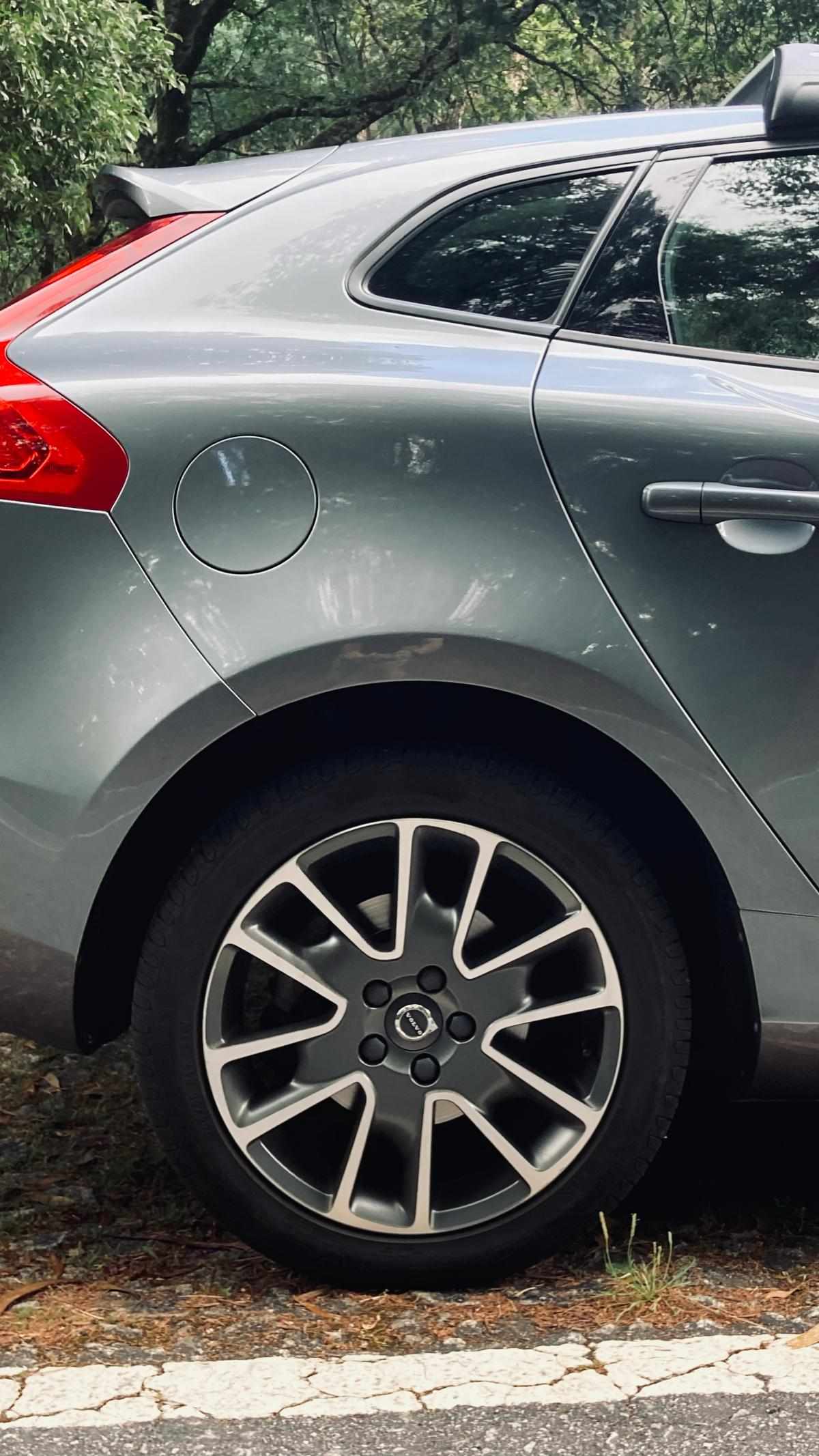 volvo-v40-1-5-t3-2016-gasolina-1498cc
