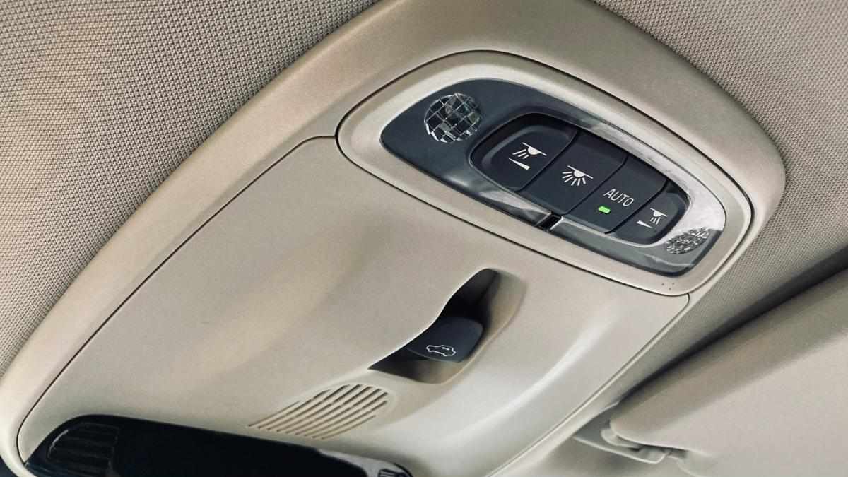 volvo-v40-1-5-t3-2016-gasolina-1498cc
