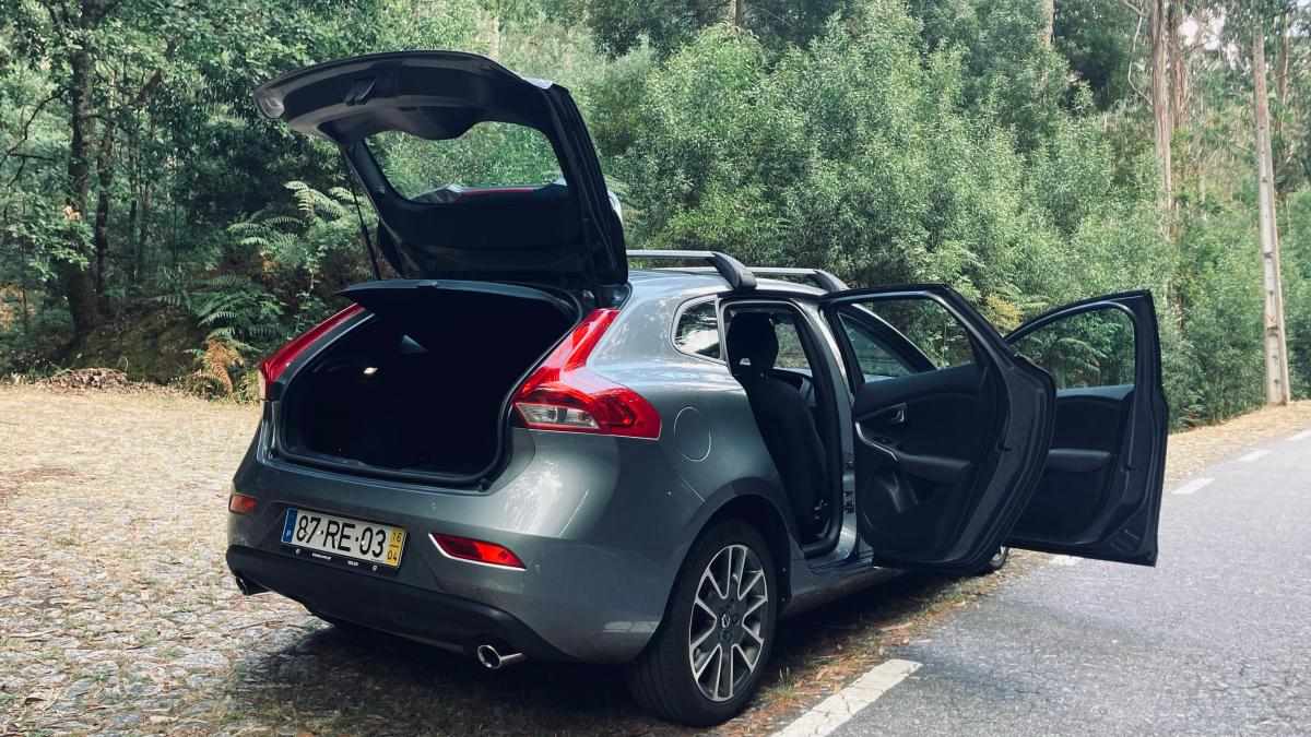 volvo-v40-1-5-t3-2016-gasolina-1498cc