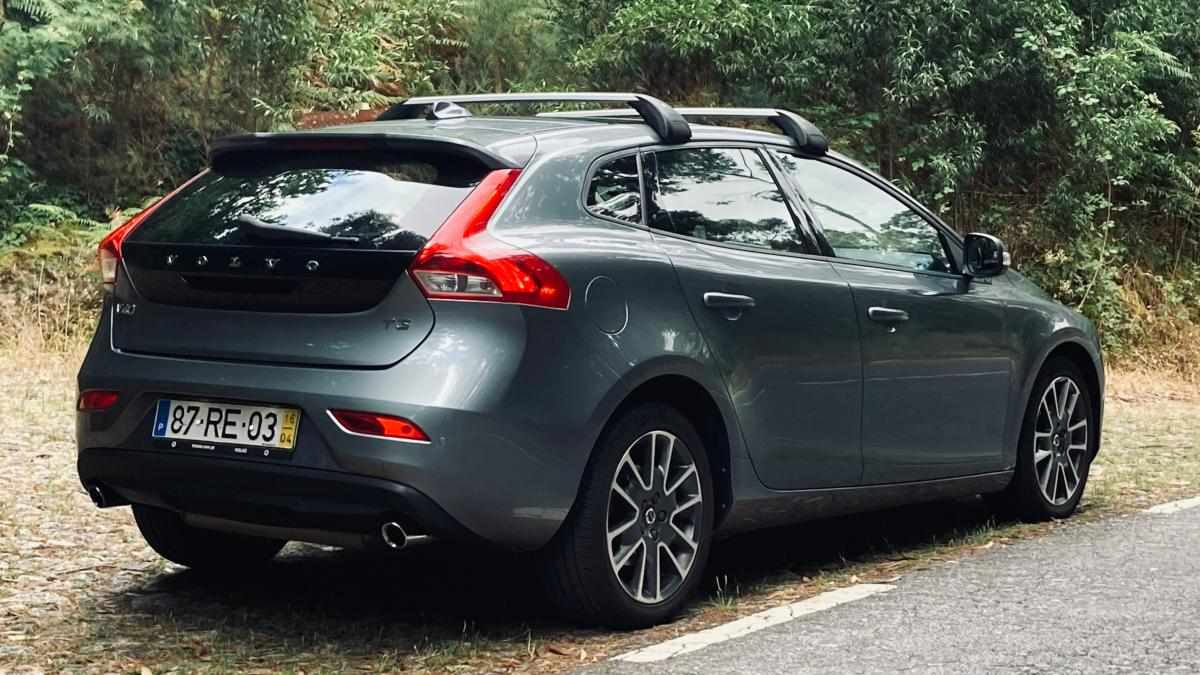 volvo-v40-1-5-t3-2016-gasolina-1498cc