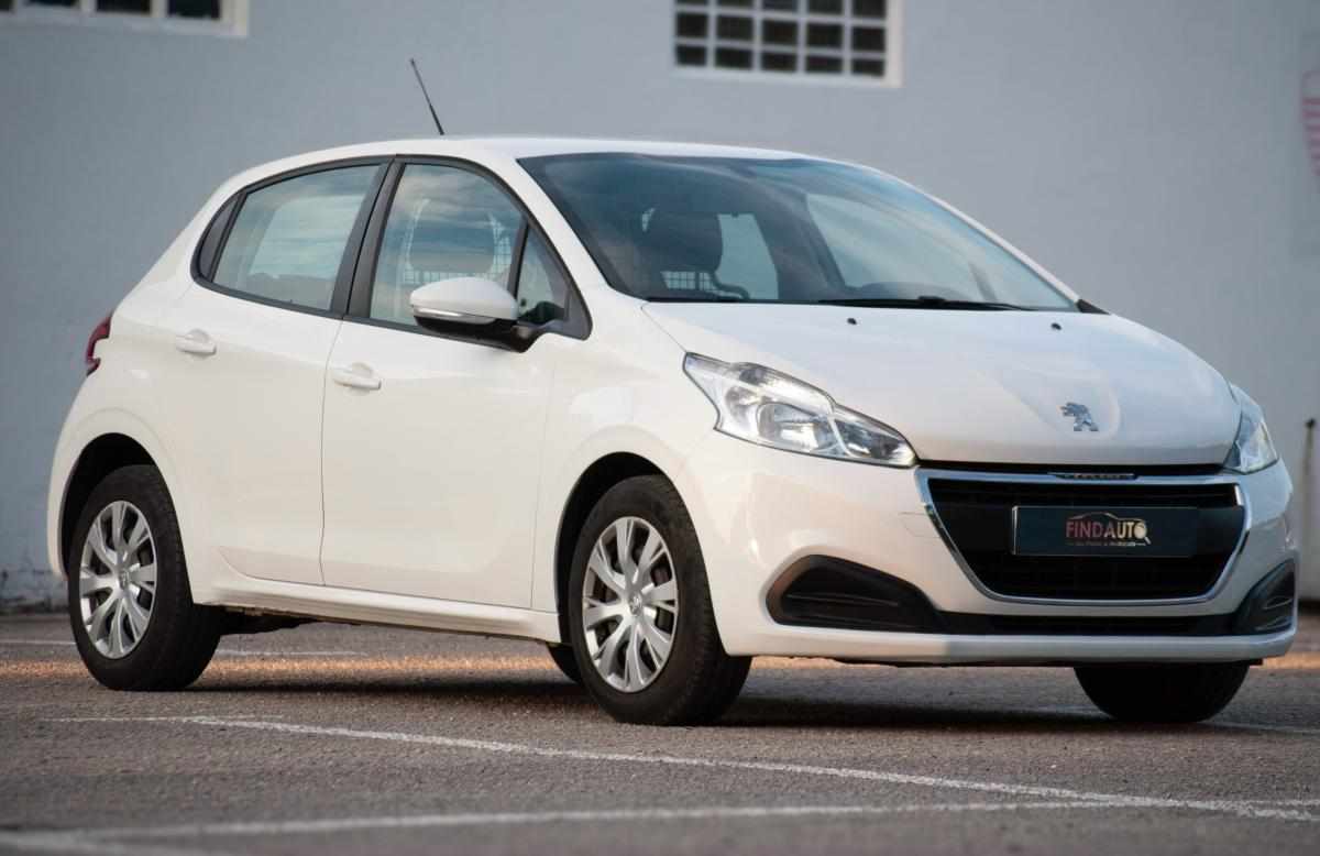 peugeot-208-1-5-102cv-2020-diesel-1499cc