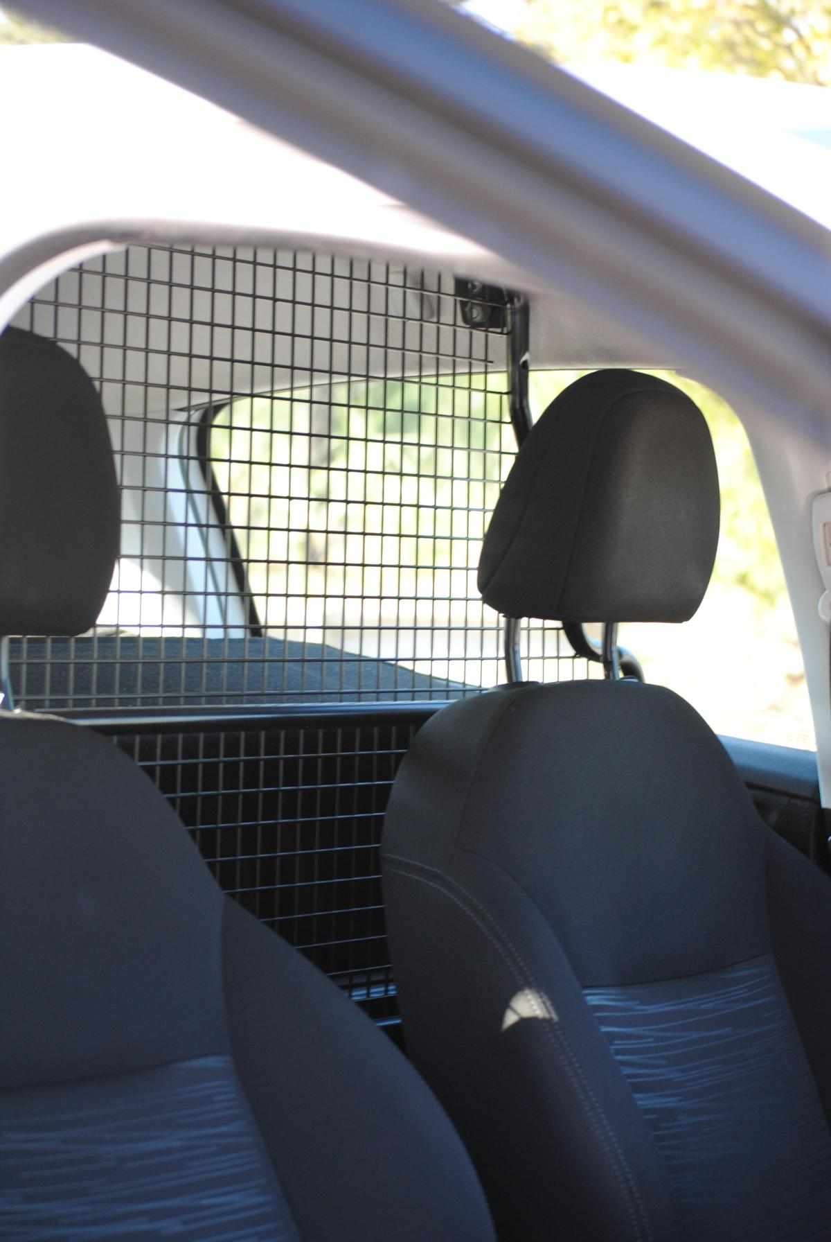 peugeot-208-1-5-102cv-2020-diesel-1499cc