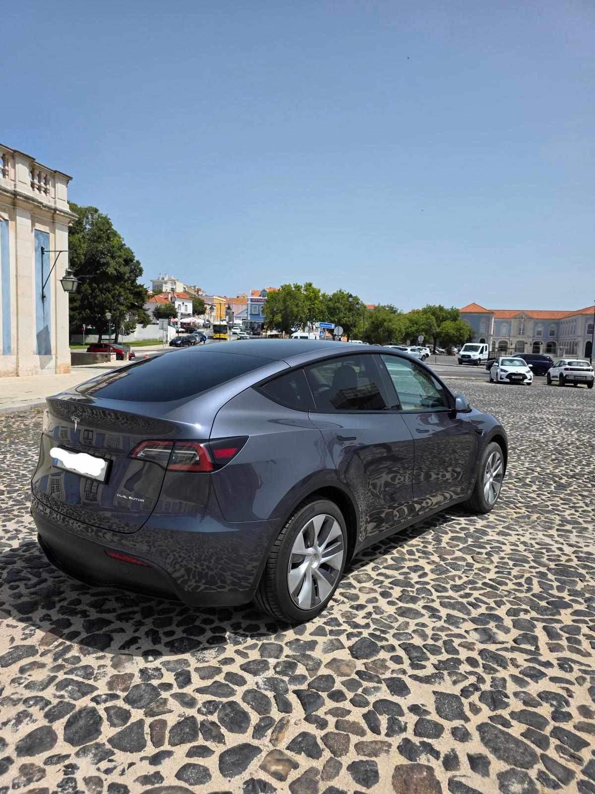 tesla-model-y-long-range-awd-2022-eletrico