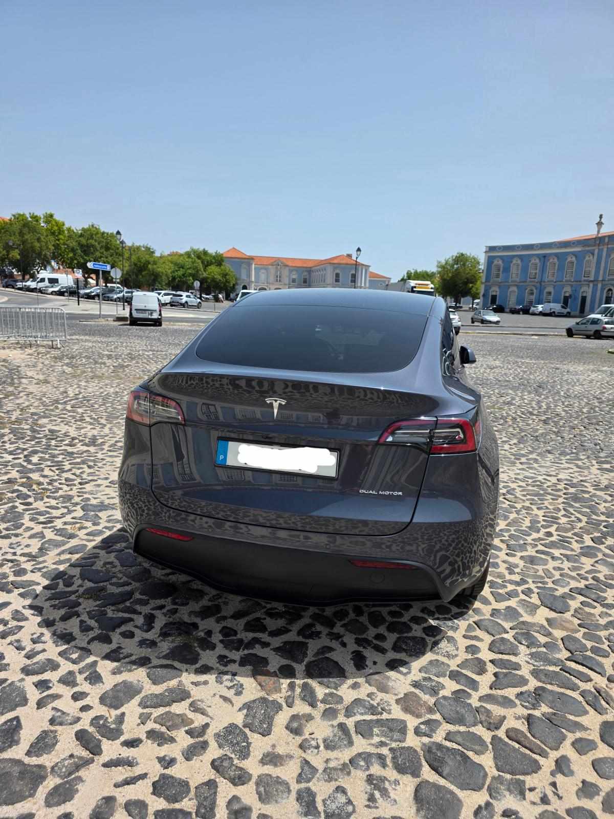 tesla-model-y-long-range-awd-2022-eletrico