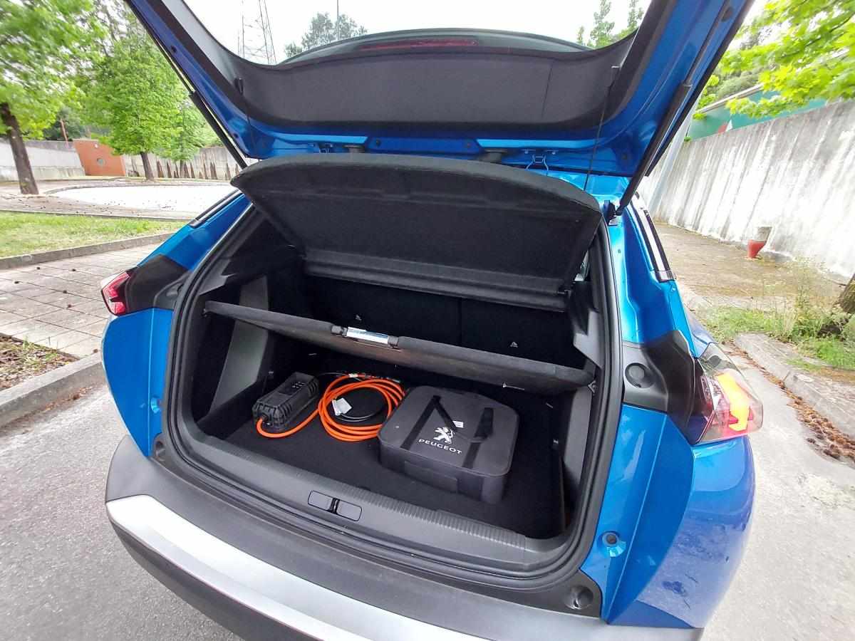 peugeot-e-2008-gt-ev-50kwh-2021-eletrico