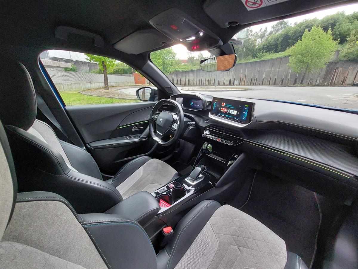 peugeot-e-2008-gt-ev-50kwh-2021-eletrico