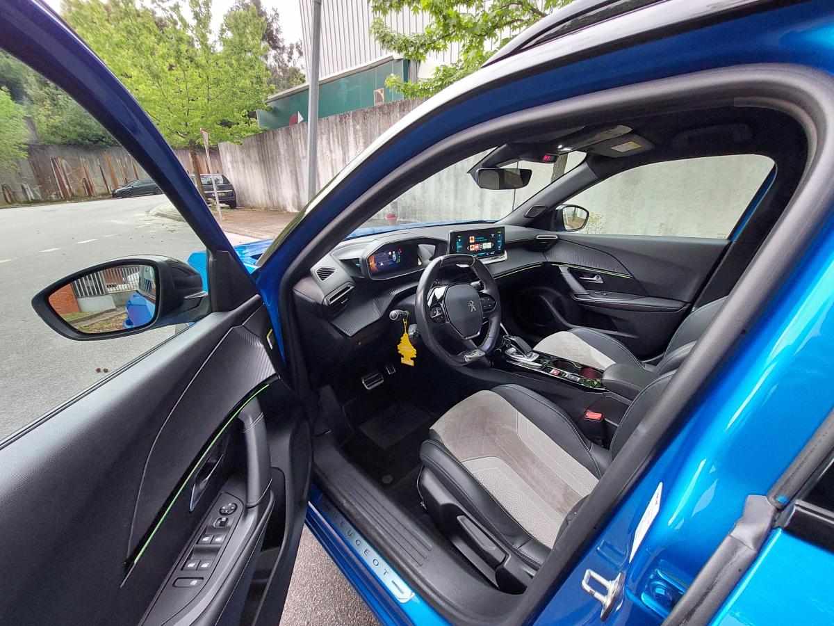 peugeot-e-2008-gt-ev-50kwh-2021-eletrico