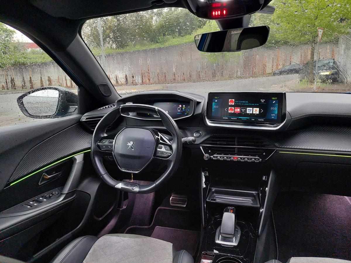 peugeot-e-2008-gt-ev-50kwh-2021-eletrico