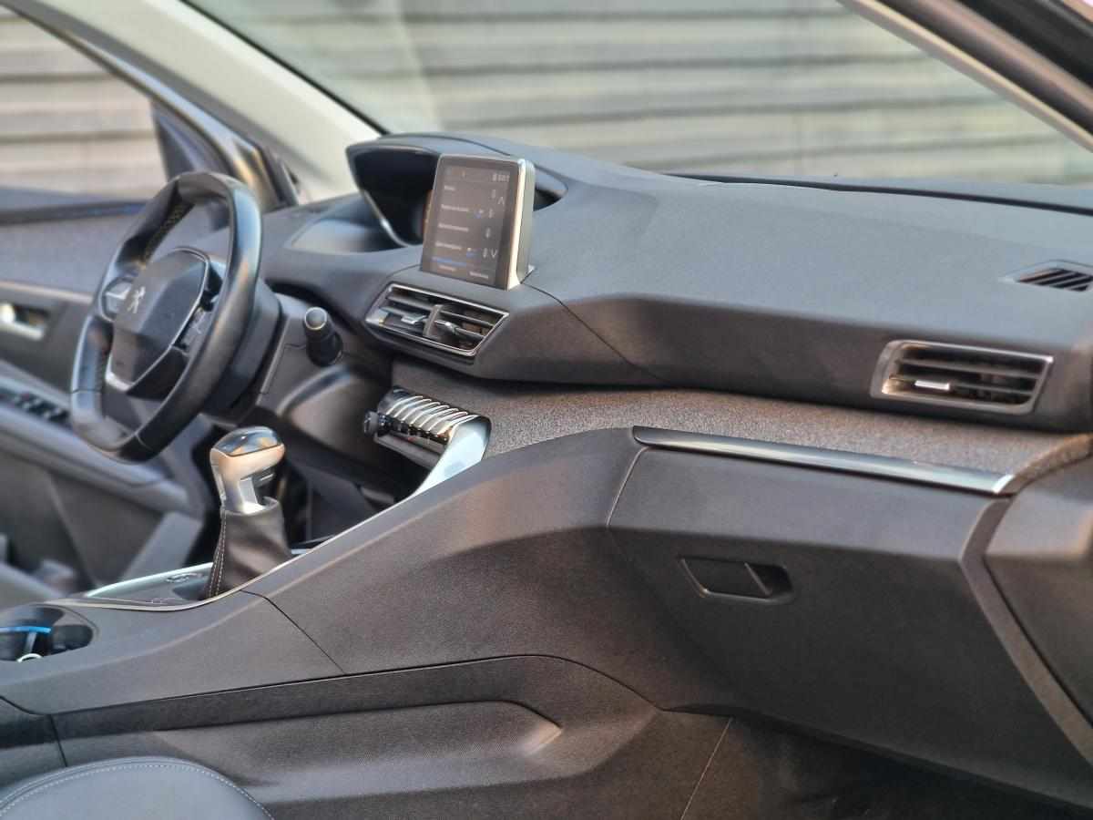 peugeot-5008-1-2-puretech-2019-gasolina-1199cc