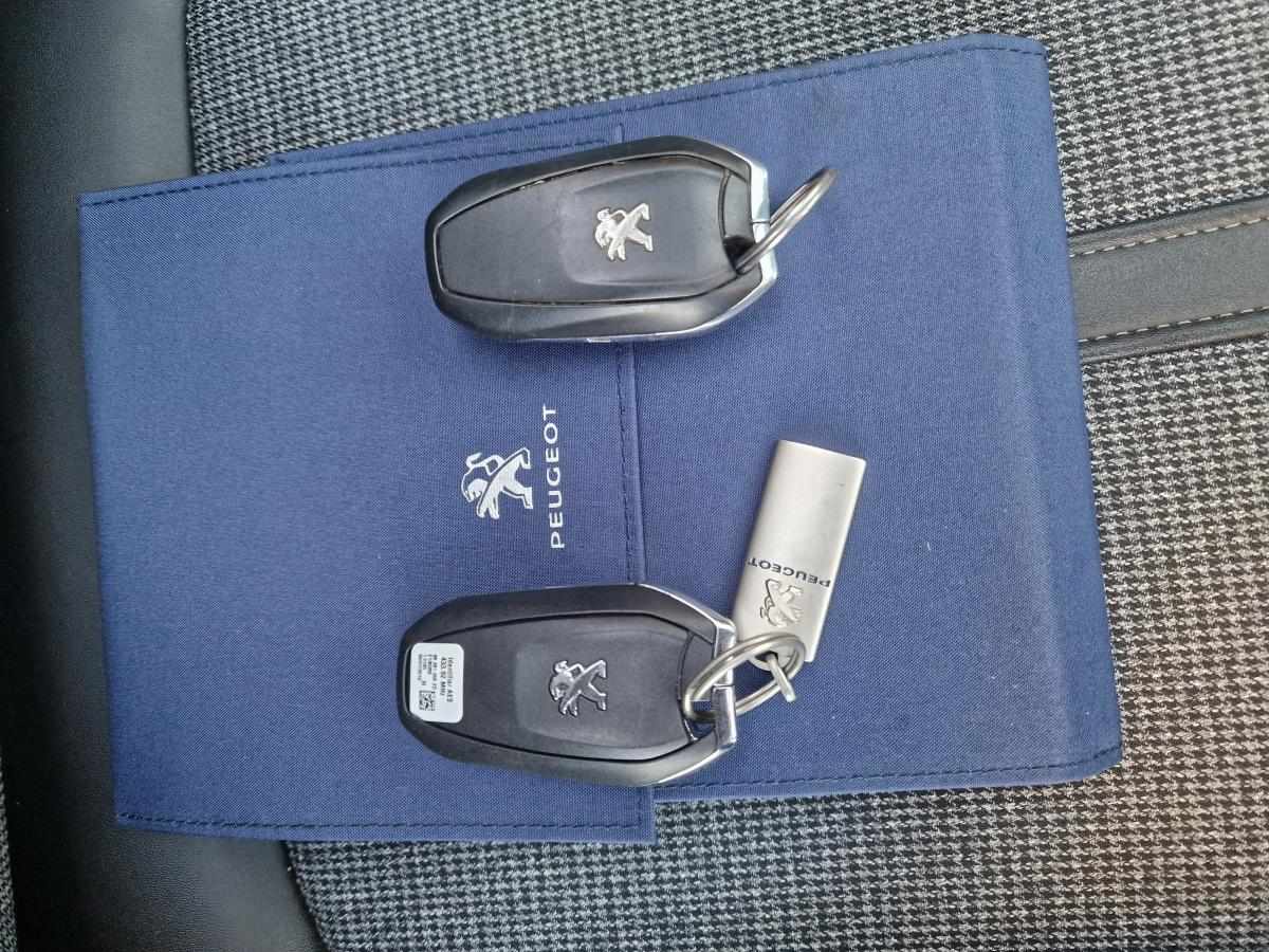 peugeot-5008-1-2-puretech-2019-gasolina-1199cc