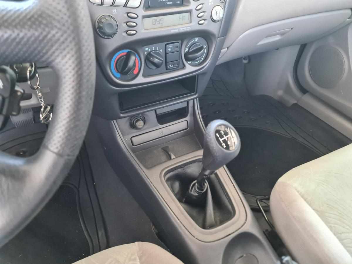 nissan-almera-1-5-2001-gasolina-1498cc
