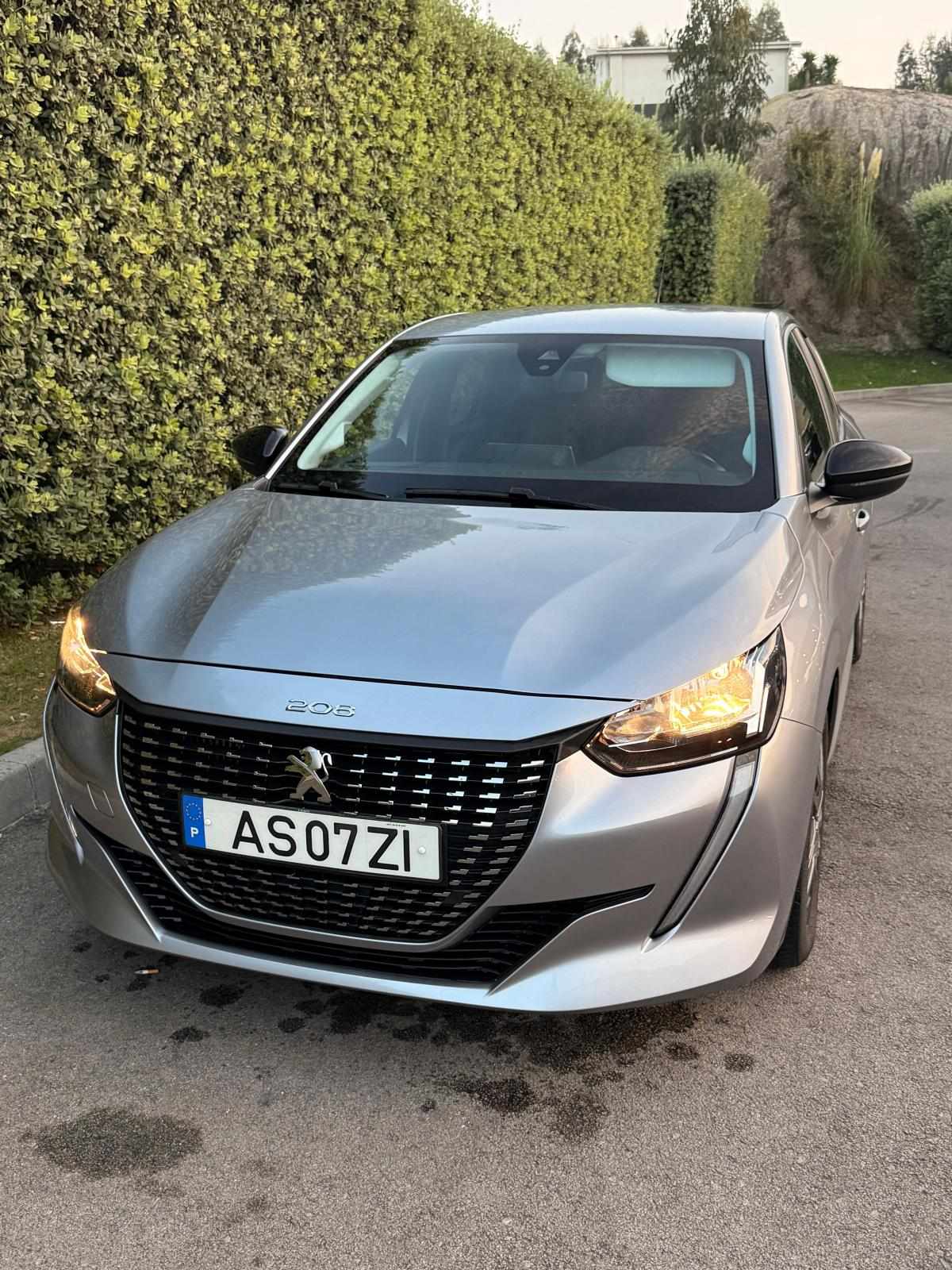 peugeot-208-1-2-puretech-2022-gasolina-1199cc