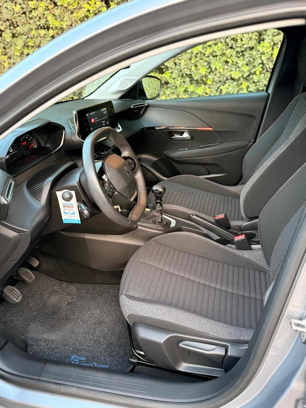 peugeot-208-1-2-puretech-2022-gasolina-1199cc