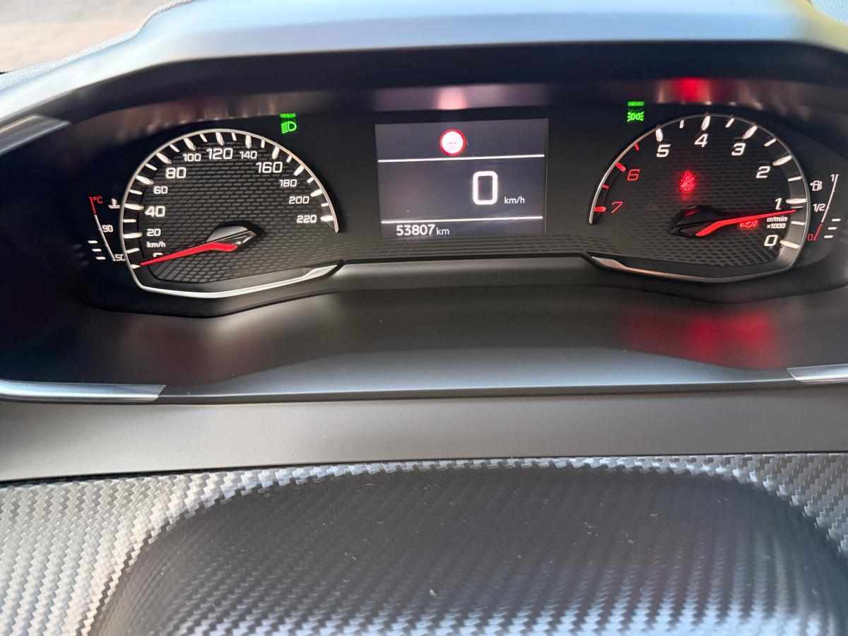 peugeot-208-1-2-puretech-2022-gasolina-1199cc