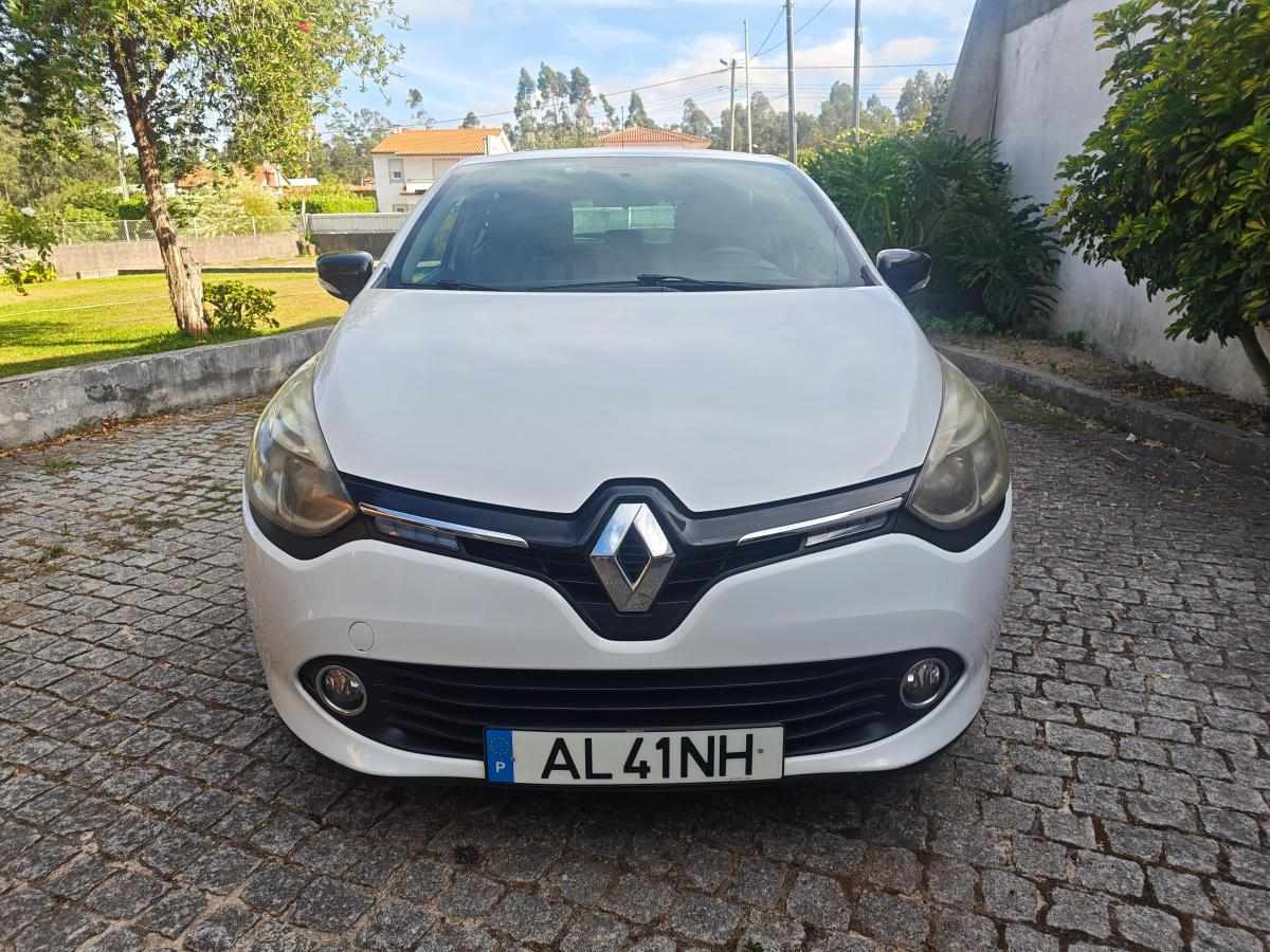renault-clio-1-2-2014-gasolina-1149cc