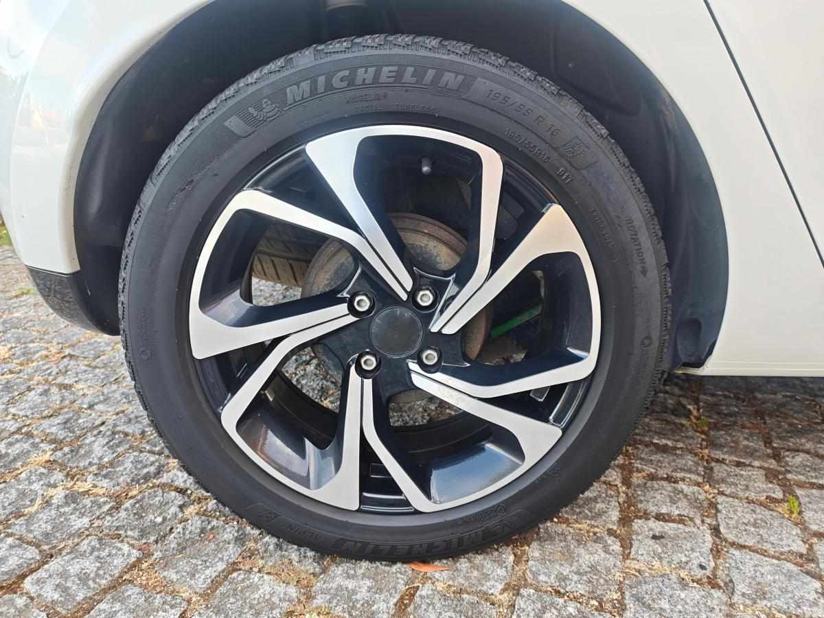 renault-clio-1-2-2014-gasolina-1149cc