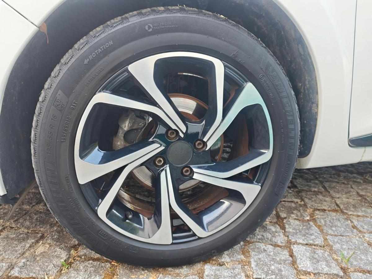 renault-clio-1-2-2014-gasolina-1149cc