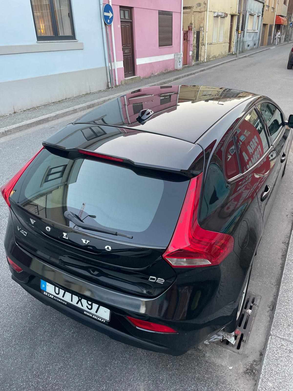 volvo-v40-d2-2017-diesel-1969cc