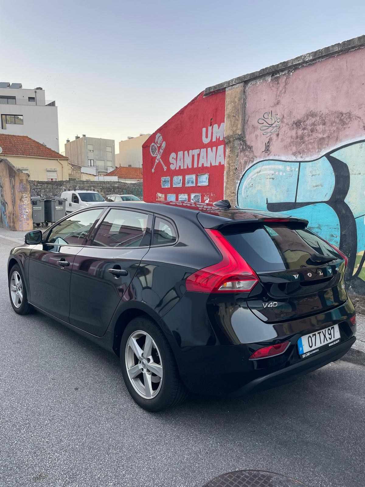 volvo-v40-d2-2017-diesel-1969cc