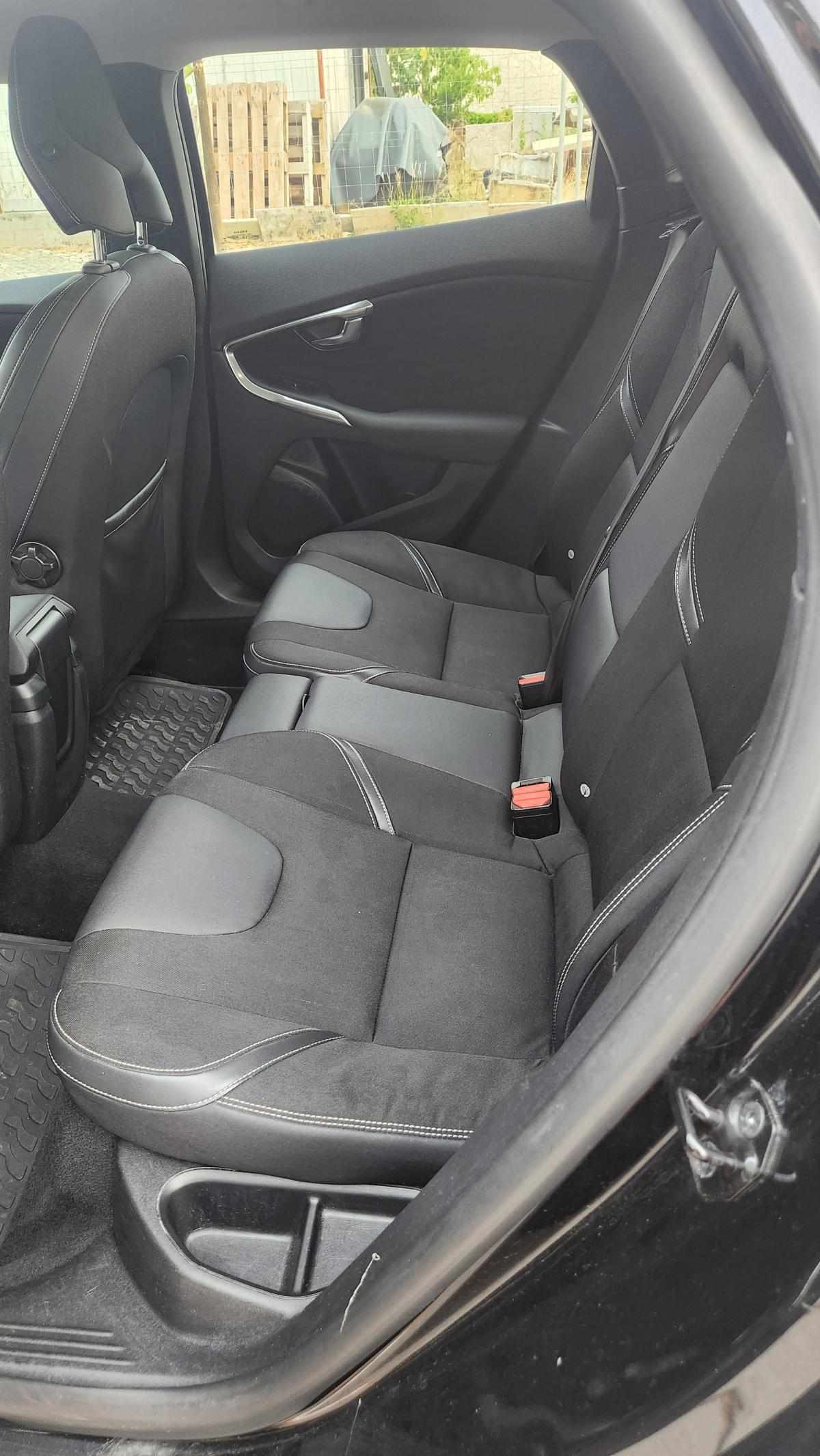 volvo-v40-1-6-d2-2013-diesel-1560cc