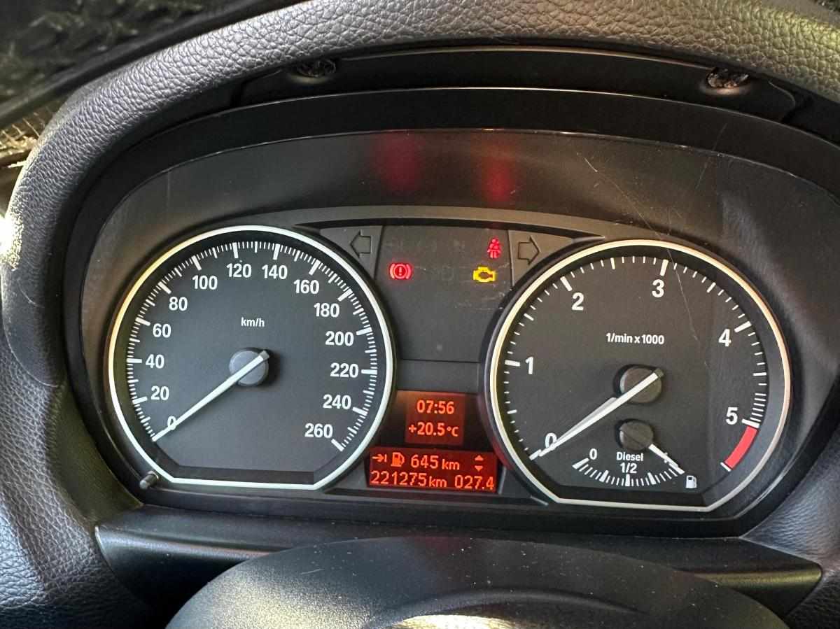 bmw-serie-1-123d-2008-diesel-1995cc