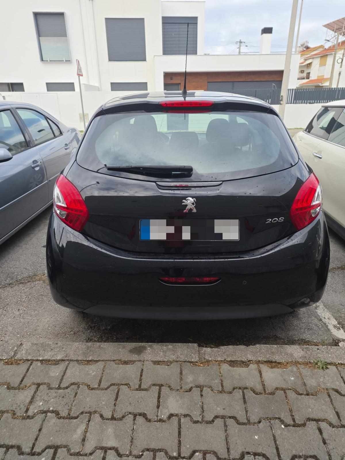 peugeot-208-1-2-vti-2015-gasolina-1199cc